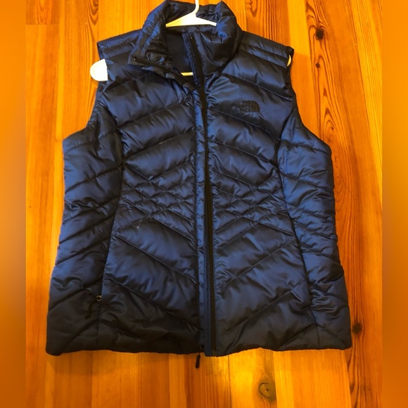 North Face Goose Down 550 Puffer Vest - Picture 10 of 16